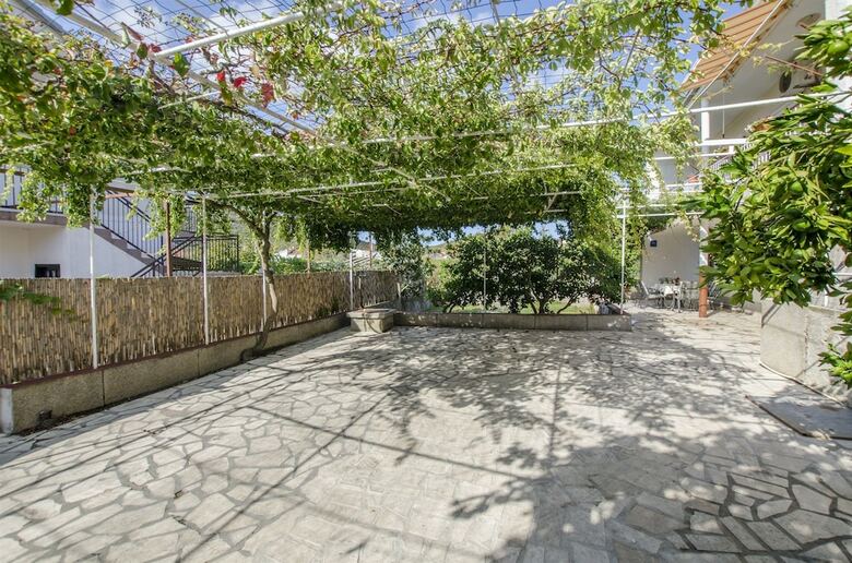 Apartamentos House Marin