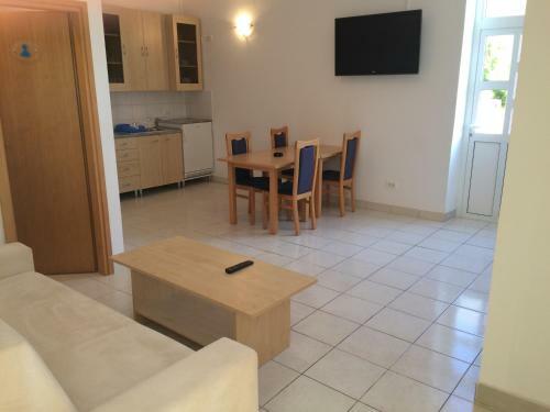 Apartments Jakov