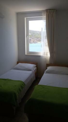 Apartments Jakov