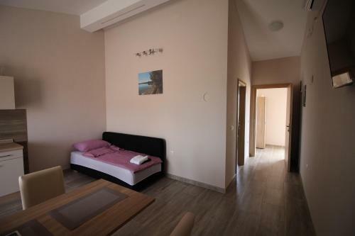 Apartments Ivanika