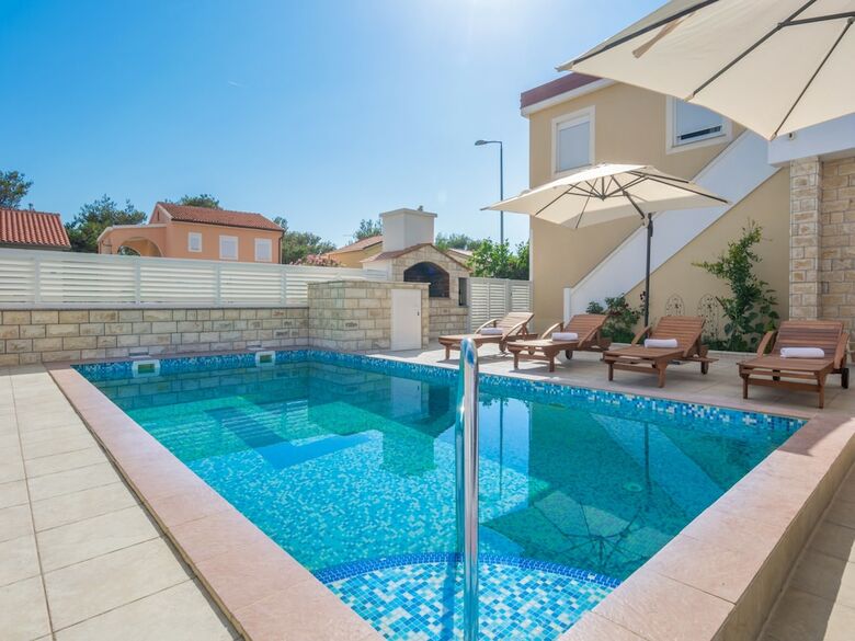 Apartamentos Villa Karmen