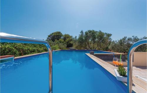 Holiday Home Vir With Sea View 11
