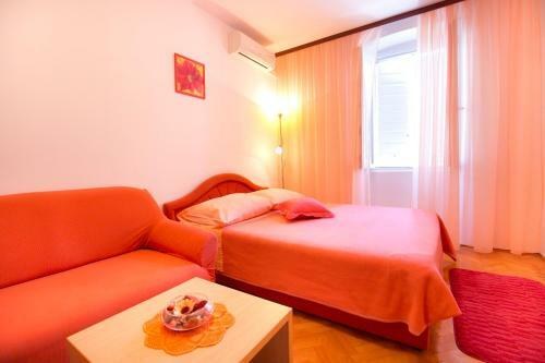 Hostal Apartment And Room Daria