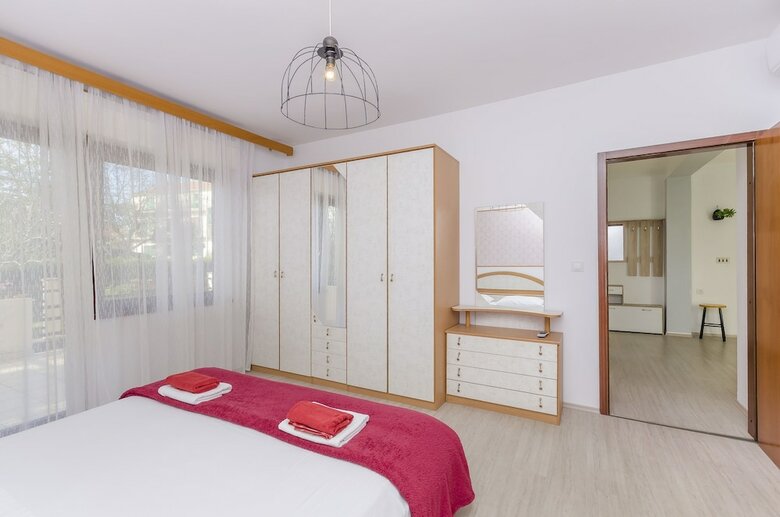 Hostal Apartments And Rooms Ante