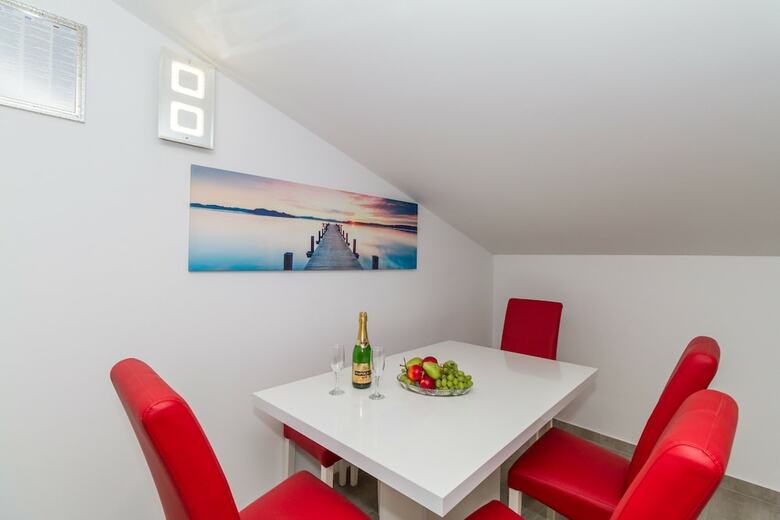 Apartments Villa-ines Center