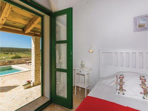 Two-bedroom Holiday Home In Vrana