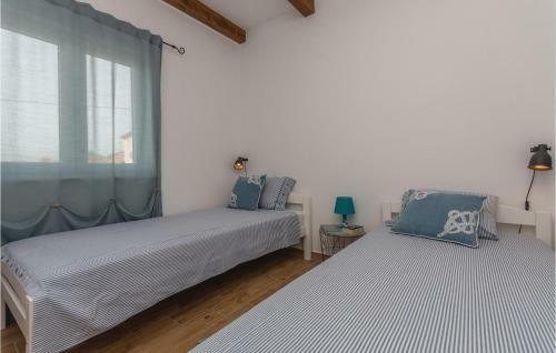 Four-bedroom Holiday Home In Vrana