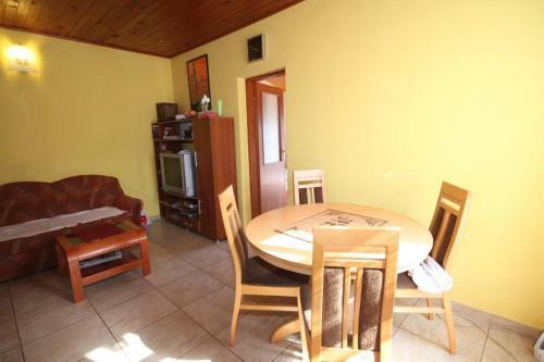 Apartments By The Sea Basina (hvar) - 8749