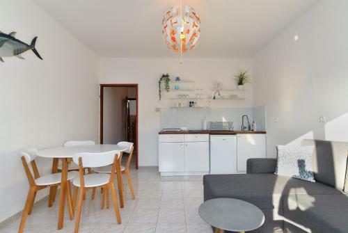 Apartments Maja 1298