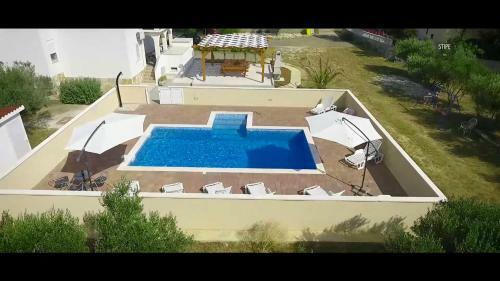 Holiday Home Stipe