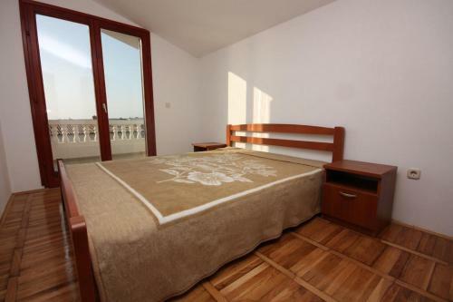 Family Friendly Seaside Apartments Vrsi - Mulo (zadar) - 6155