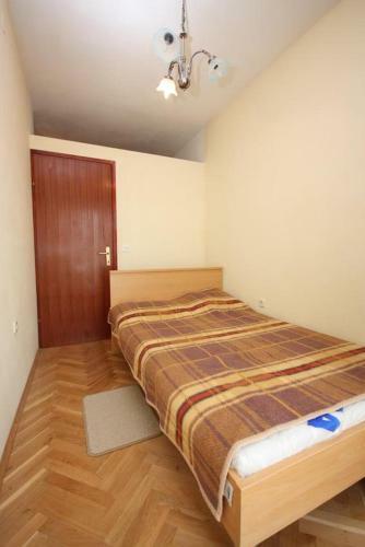 Family Friendly Seaside Apartments Vrsi - Mulo (zadar) - 6155