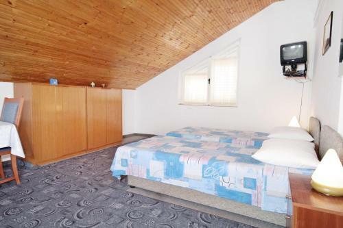 Apartments With A Parking Space Vrsi - Mulo (zadar) - 5796