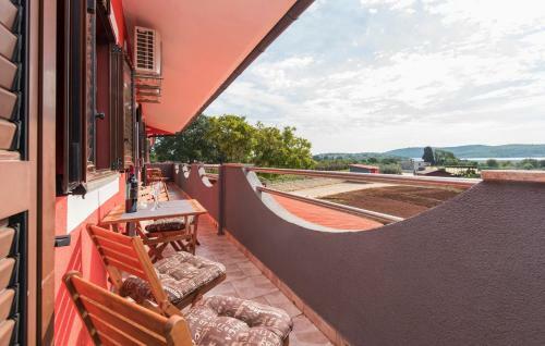 Hostal Sea View Apartments With Private Pool