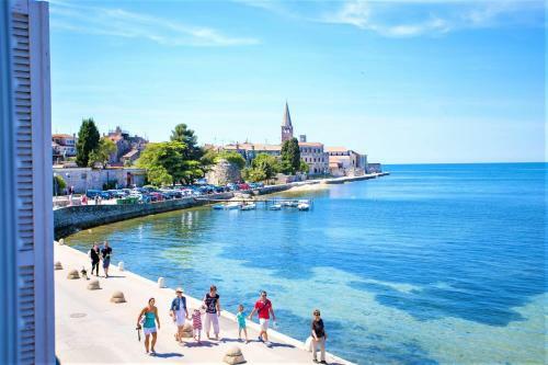 Hostal Peskera Apartments Tomicic