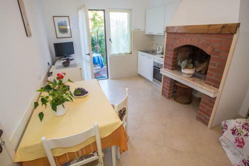 Hostal App. Fiorela