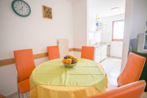 Nice Apartment Branka Close To Beach In Porec