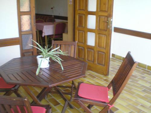 Hostal Pansion Adria Haus