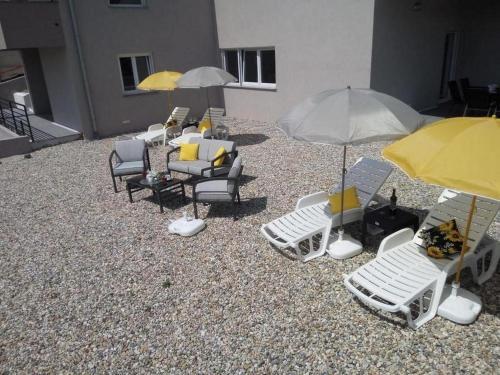 Seaside Holiday House Posedarje (novigrad) - 15961