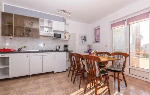 Three-bedroom Apartment In Povile