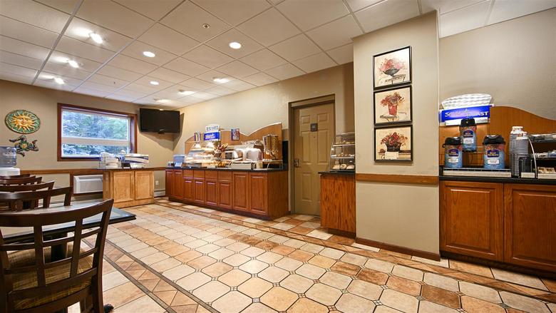 Best Western Plus Sandusky Hot