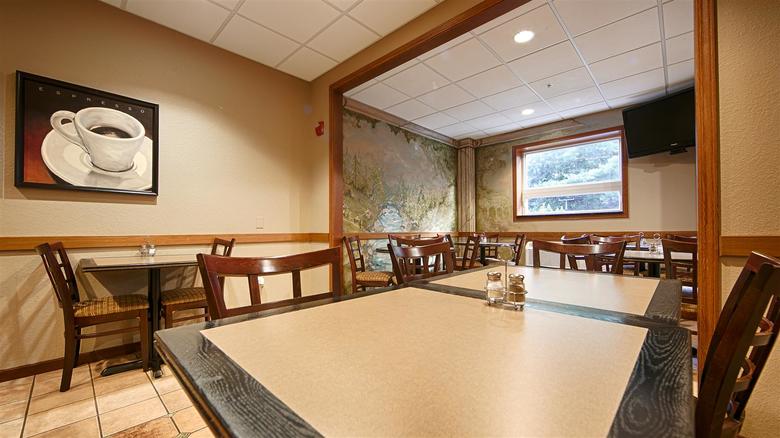 Best Western Plus Sandusky Hot
