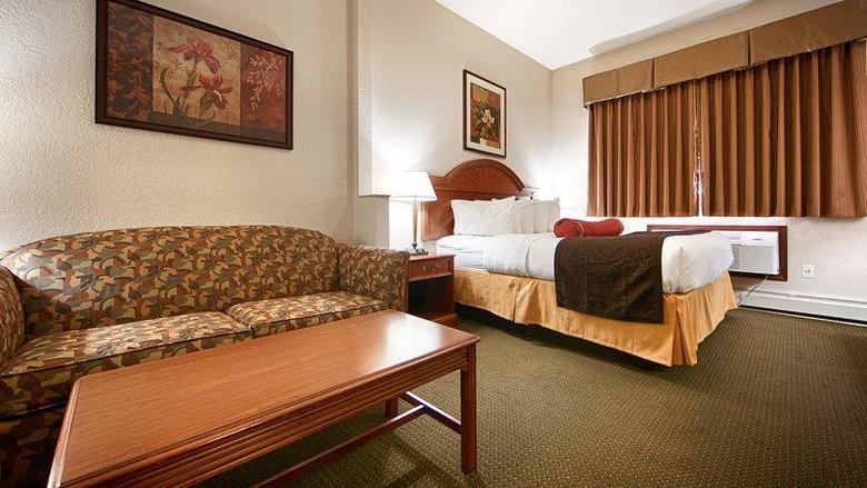 Best Western Plus Sandusky Hot