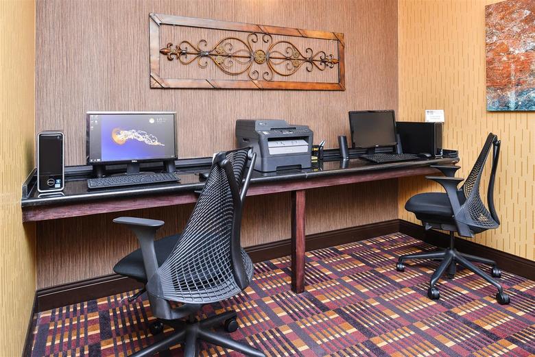 Hotel Best Western Plus Midwest Inn & Suites