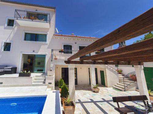 Holiday Home Villa Kalista