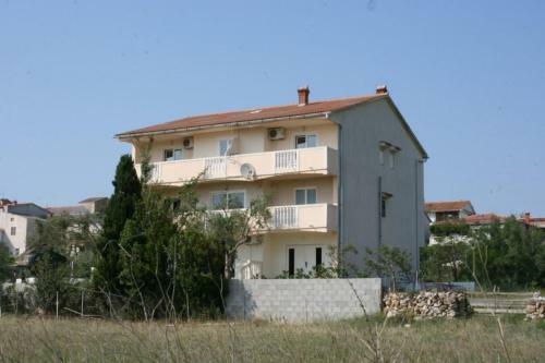 Apartment Povljana 229c
