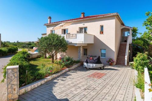 Apartment Povljana 232a