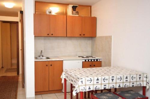 Apartment Povljana 227d