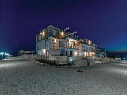 Apartment Povljana With Sea View II