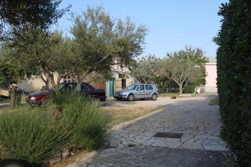 Apartment Povljana 6298b