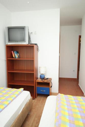 Apartment Povljana 3316d
