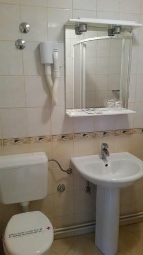 Hostal Guest House Grgin Dol