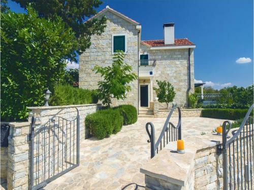Holiday Home Praznica Praznica II