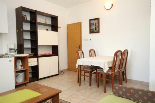 Apartments By The Sea Preko (ugljan) - 3489