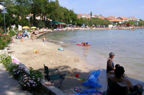 Seaside Holiday House Preko (ugljan) - 12078