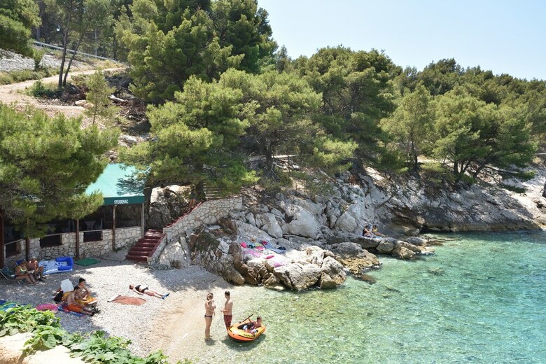 Hostal Apartments And Room Mate_ Mare