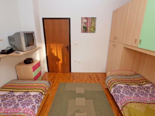 Family Friendly Apartment 946