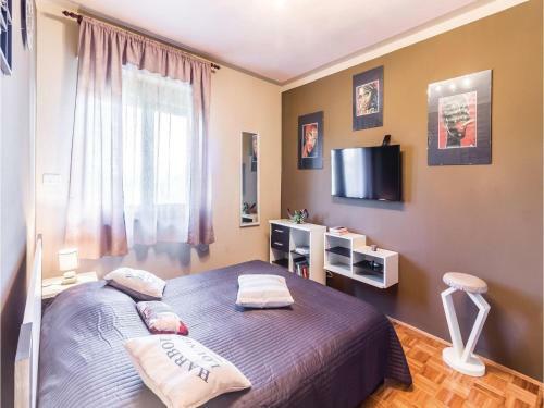 Two-bedroom Apartment In Pula