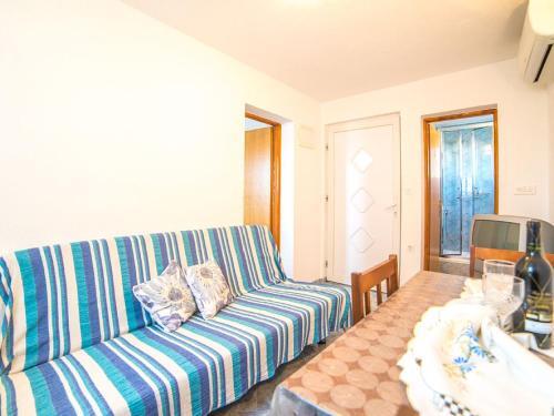 Apartment Danijela 1140