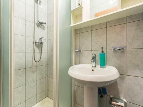 Two-bedroom Apartment In Pula