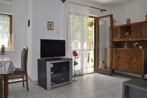 Apartments With A Parking Space Kampor (rab) - 11878