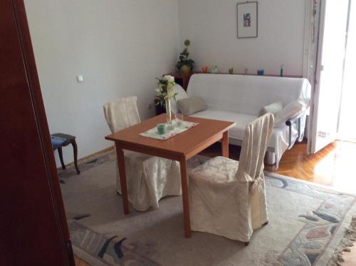 Apartments With A Parking Space Banjol (rab) - 5022
