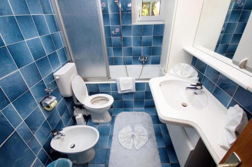 Apartments With A Parking Space Banjol (rab) - 5022