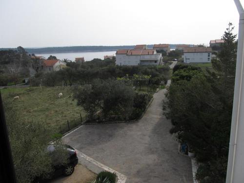 Apartments With A Parking Space Banjol (rab) - 16334