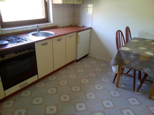 Apartment Banjol 15463b