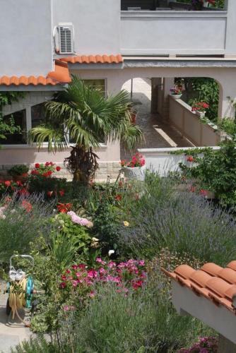 Apartment Supetarska Draga - Donja 2013c